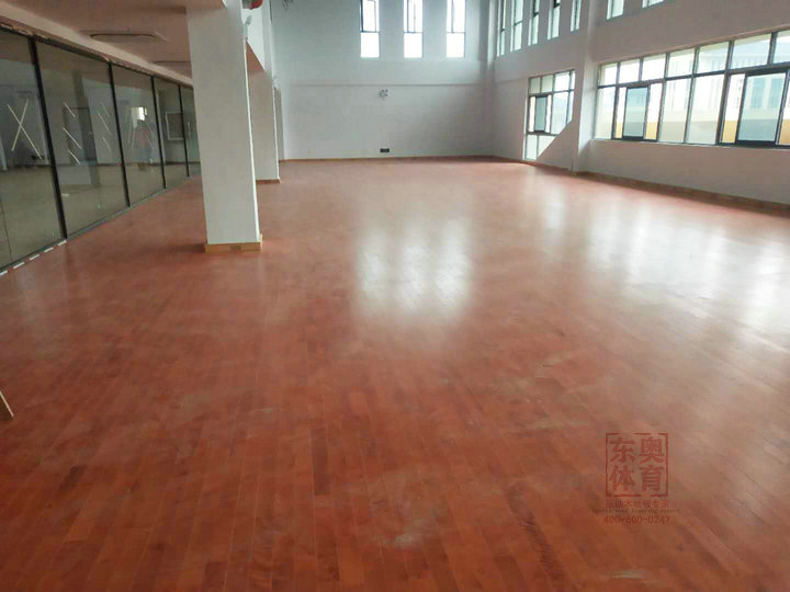潍坊运动木地板厂家体育地板价格