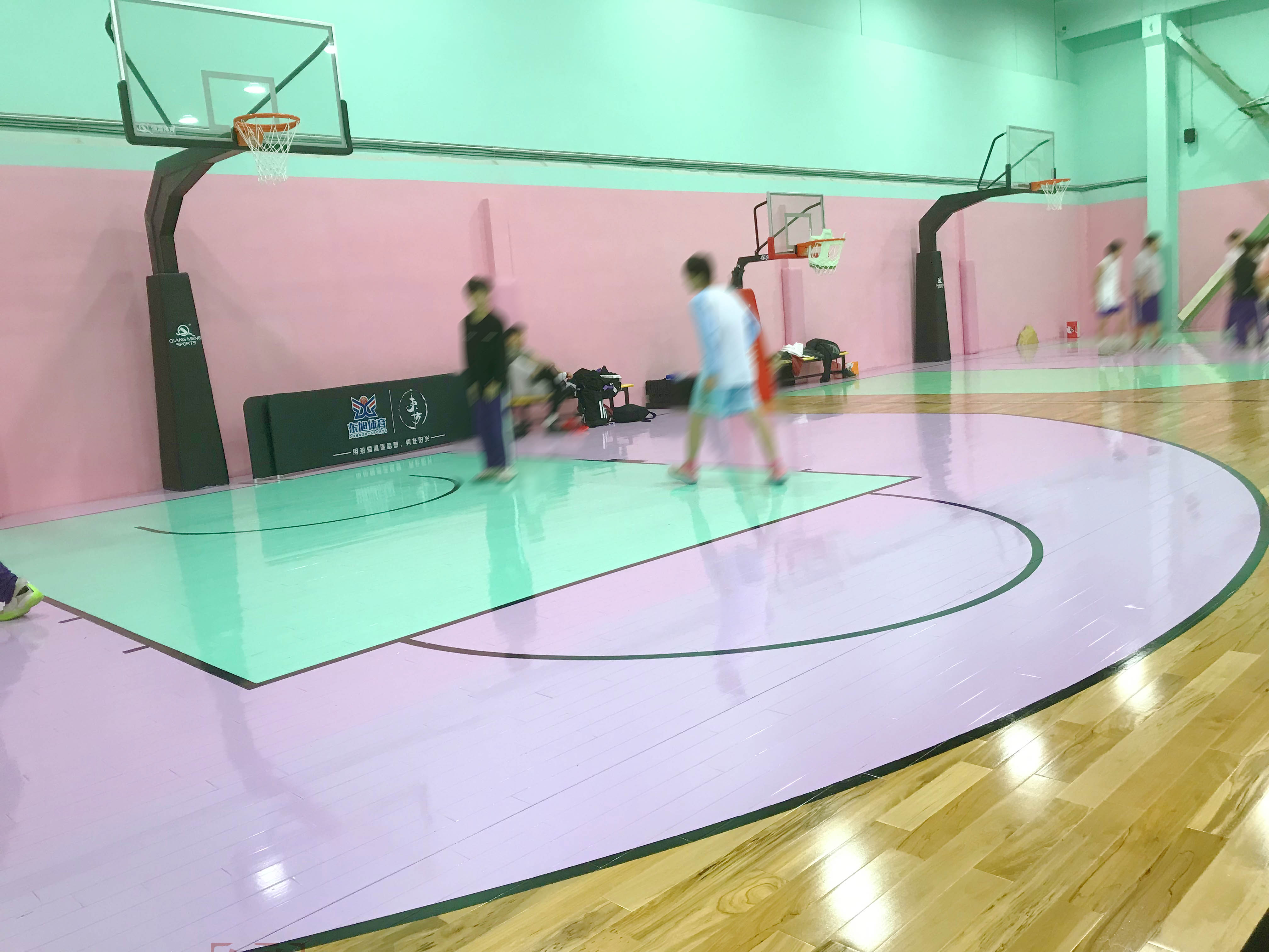 <b>东奥体育|亳州篮球馆地面 运动木地板底价批发</b>